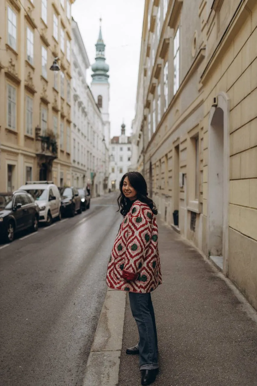 Куртка из иката "Bodomgul"